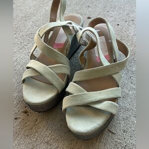 Brand New Naturalizer Wedge size 8